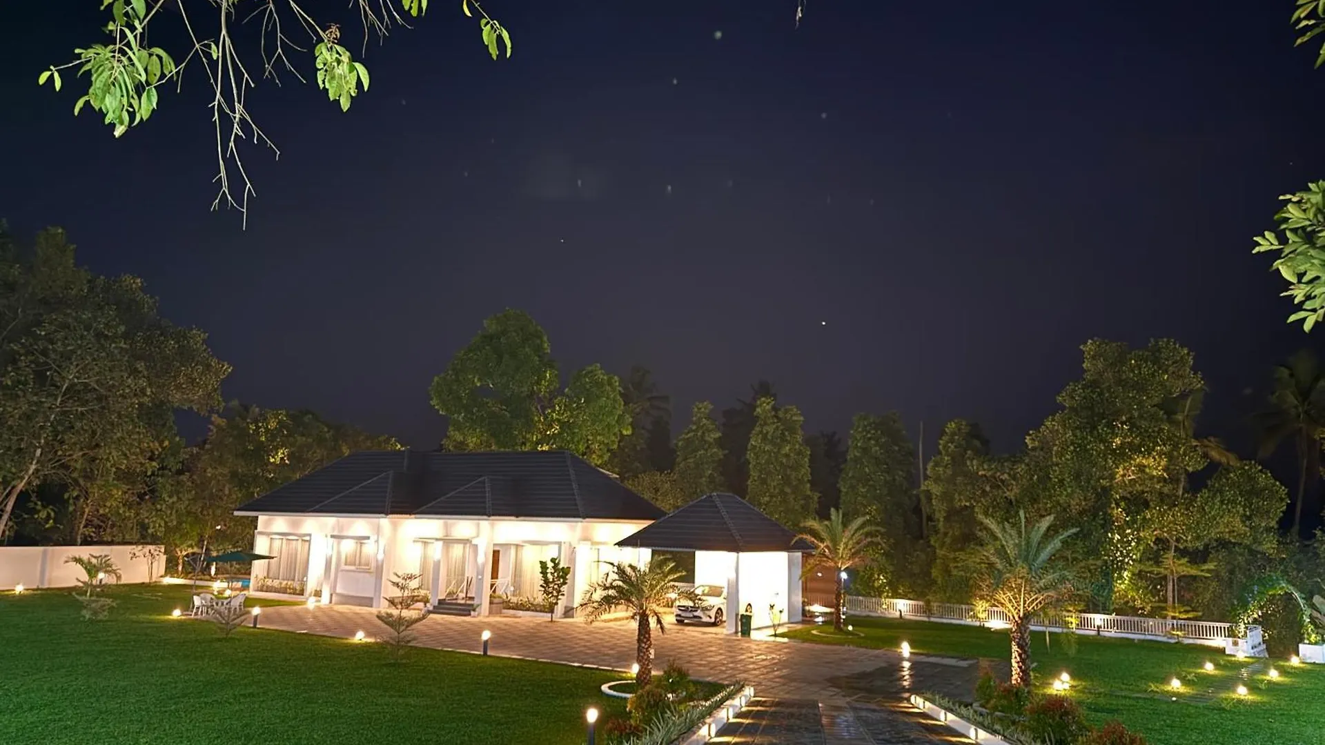 Le Jardin - Private Pool Villa Kochi